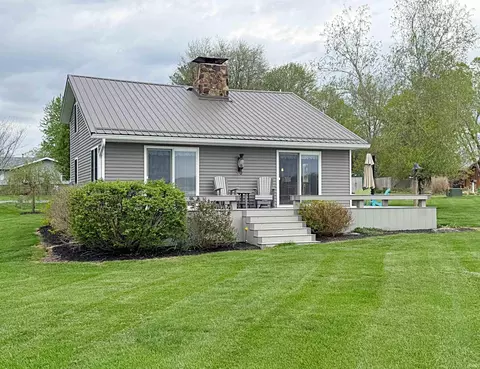 12335 Scenic Cir, Loogootee, IN 47553