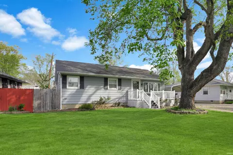 2416 Helmuth Ave, Evansville, IN 47714