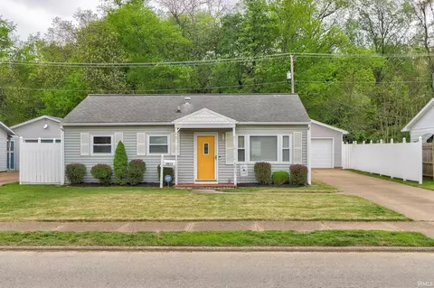 4813 Stratford Rd, Evansville, IN 47710