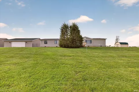 2540 S Meridian Rd, Mitchell, IN 47446 photo 3