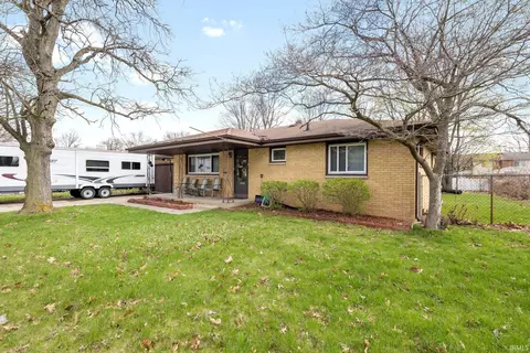 1220 Victory Ave, South Bend, IN 46615