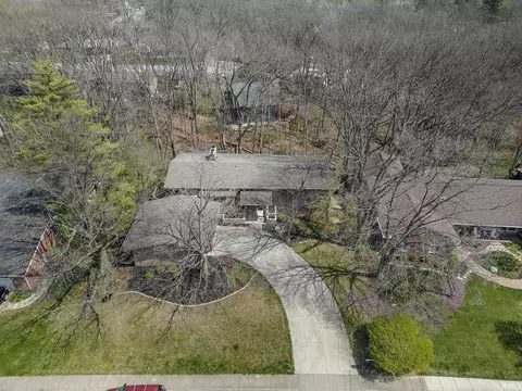 220 Pawnee Dr, West Lafayette, IN 47906
