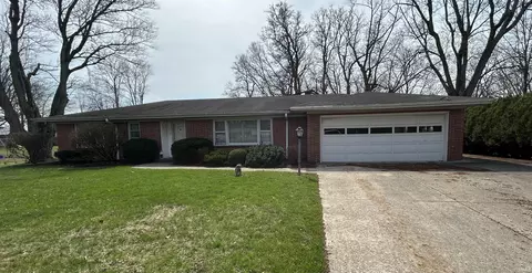 1218 Meadowbrook Dr, Lafayette, IN 47905