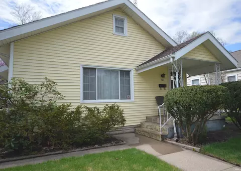 1811 N Brookfield St, South Bend, IN 46628
