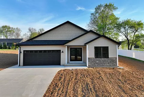 1199 Avondale Ave, Washington, IN 47501