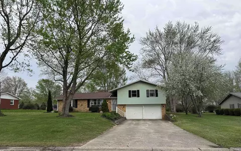 3011 E Kendall Ln, Muncie, IN 47303