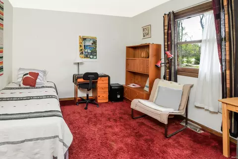 Bedroom - 2622 E Spicewood Ct, Bloomington, IN 47401 photo 5 of 6