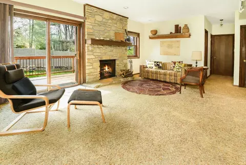 Living - 2622 E Spicewood Ct, Bloomington, IN 47401 photo 3 of 5