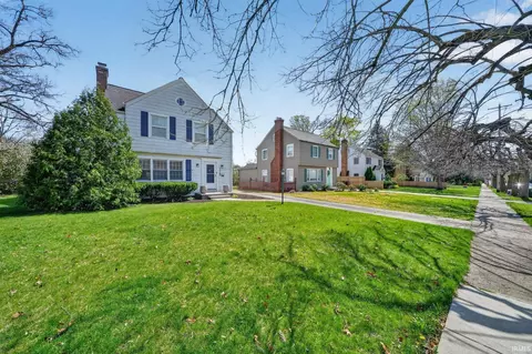 118 S Greenlawn Ave, South Bend, IN 46617