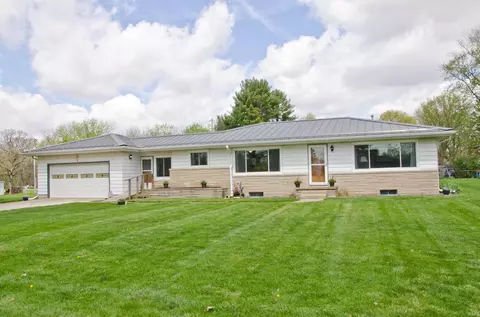 12 Paris Ln, Romney, IN 47981