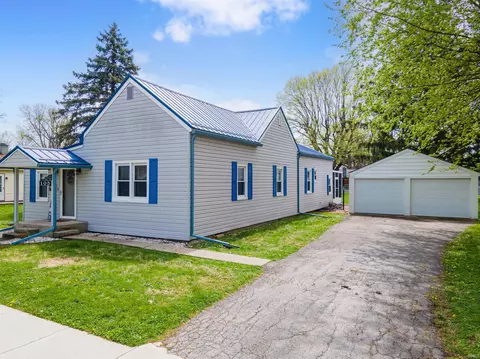 105 W North C St, Gas City, IN 46933