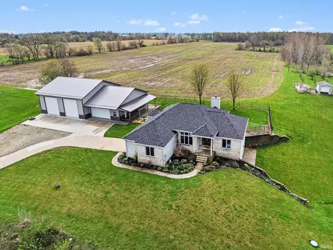 4715 W 200 South Rd, Warsaw, IN 46580