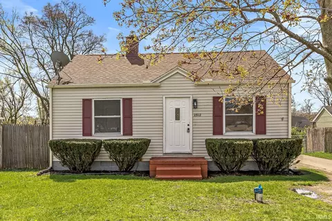 23112 Ardmore Trl, South Bend, IN 46628