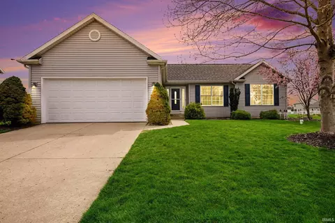 13702 Broken Wood Dr, Granger, IN 46530