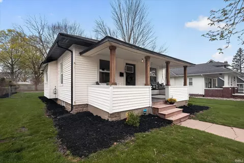 209 N Sunnyside Ave, South Bend, IN 46617