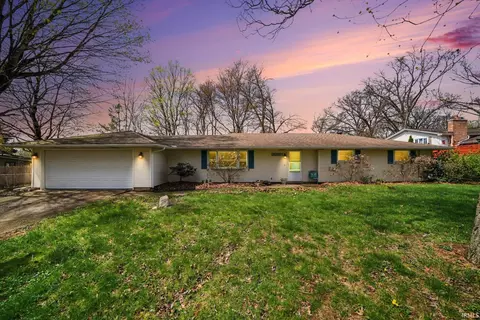 52575 Highland Dr, South Bend, IN 46635