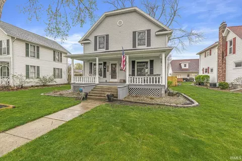 403 E Centennial St, Nappanee, IN 46550