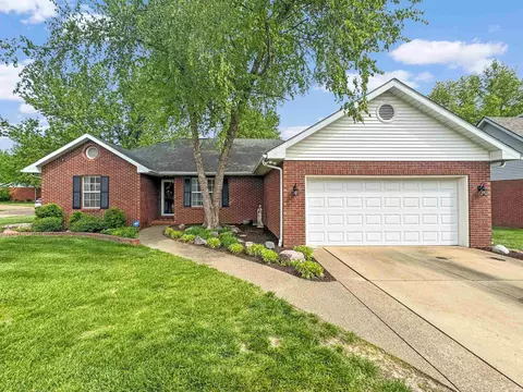 2820 Woodside Ct, Evansville, IN 47711