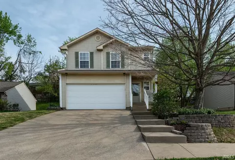1128 W Pine Meadows Dr, Bloomington, IN 47403