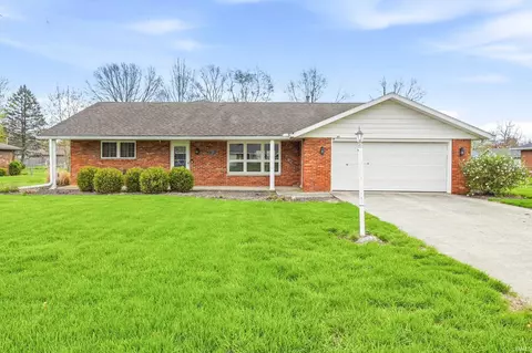 300 N Bayberry Ln, Muncie, IN 47304