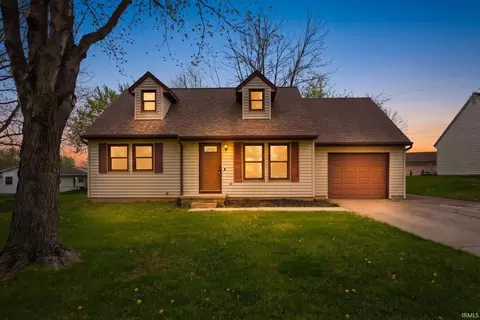1055 St Felix Dr, Huntington, IN 46750