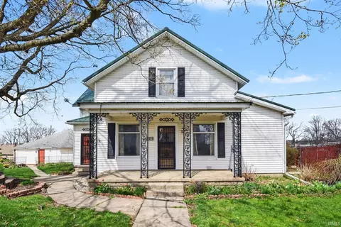 219 W Dewey St, Bremen, IN 46506