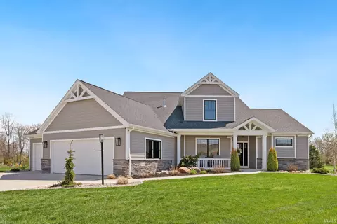 2016 Fairway Dr, Auburn, IN 46706