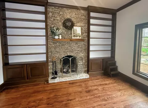 Living - 3712 E Devonshire Ln, Bloomington, IN 47408 photo 3 of 4
