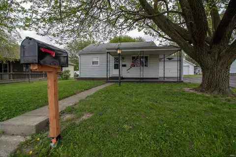 516 N Union St, Winchester, IN 47394