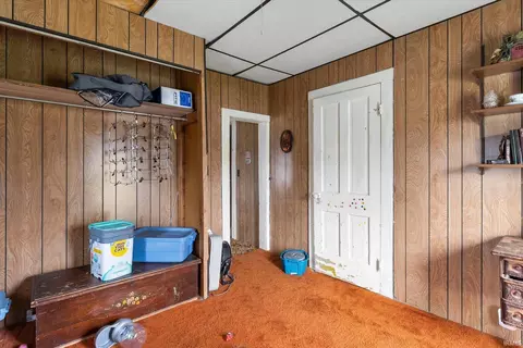 Entry Way - 301 E Lincoln St, Ashley, IN 46705 photo 3 of 4