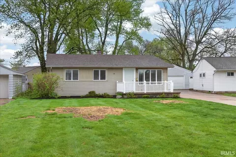 2413 Crestview Ct, Lafayette, IN 47909