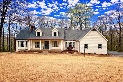 128 The Woods, Bedford, IN 47421