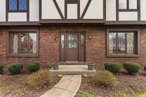 Exterior - 15810 Walnut Pointe Pointe, Granger, IN 46530 photo 4 of 8