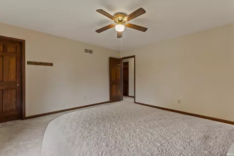 Bedroom - 15810 Walnut Pointe Pointe, Granger, IN 46530 photo 6 of 8