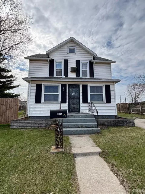 2025 Lusher Ave, Elkhart, IN 46517