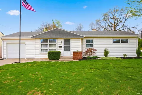 1003 Curdes Ave, Fort Wayne, IN 46805