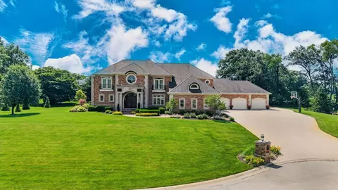 53717 Meadow Lake Ct, Elkhart, IN 46514