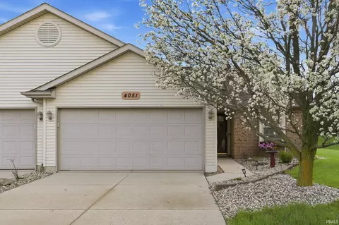 4051 Cobblestone Cv, New Haven, IN 46774