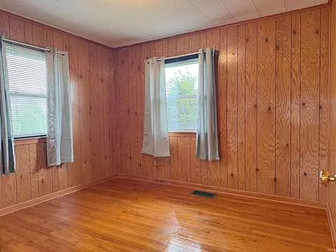 Bedroom - 626 Elnora St, Odon, IN 47562 photo 2 of 3