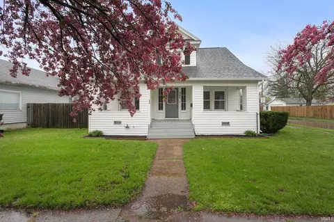 946 S 28th St, South Bend, IN 46615