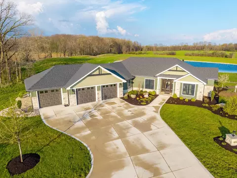 16797 Zubrick Rd, Roanoke, IN 46783