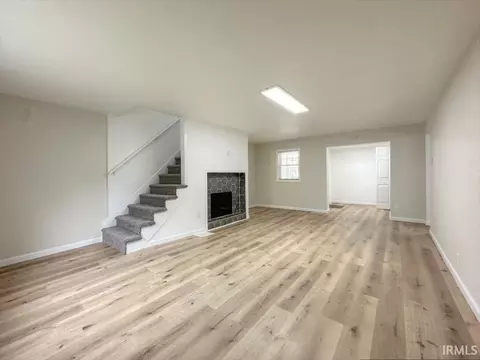 Living - 9 Boulevard, Peru, IN 46970 photo 3 of 6