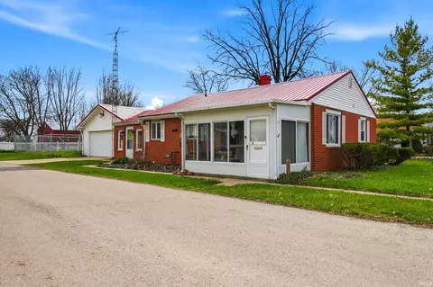 901 W Elm St, Hartford City, IN 47348