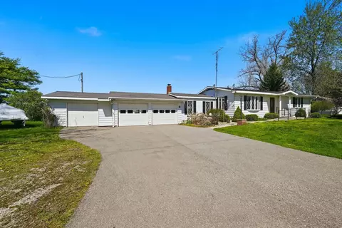 195 N 1075 W, Angola, IN 46703