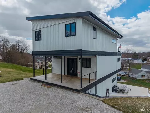421 County Line Rd, Markle, IN 46770