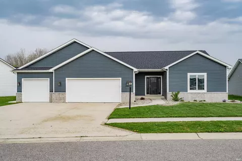 1508 Monte Carlo Dr, Huntertown, IN 46748