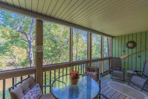 Exterior - 1847 Eagle Bay Dr, Bloomington, IN 47401 photo 3 of 8