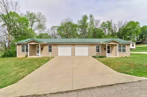 308 E 310 E Spruce St, Petersburg, IN 47567