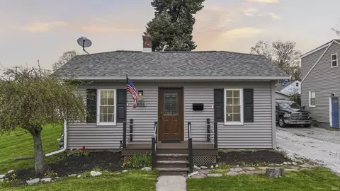 805 E Jefferson Ave, La Porte, IN 46350