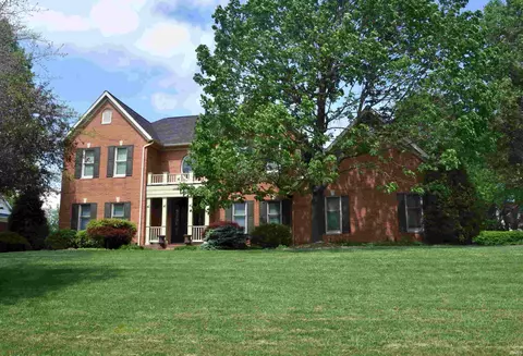 1332 Cobblestone Rd, Jasper, IN 47546